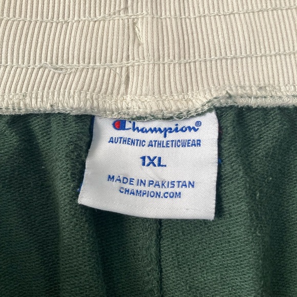 Champion Mens Green Cut-off Drawstring Shorts (1XL) - Picture 3 of 6